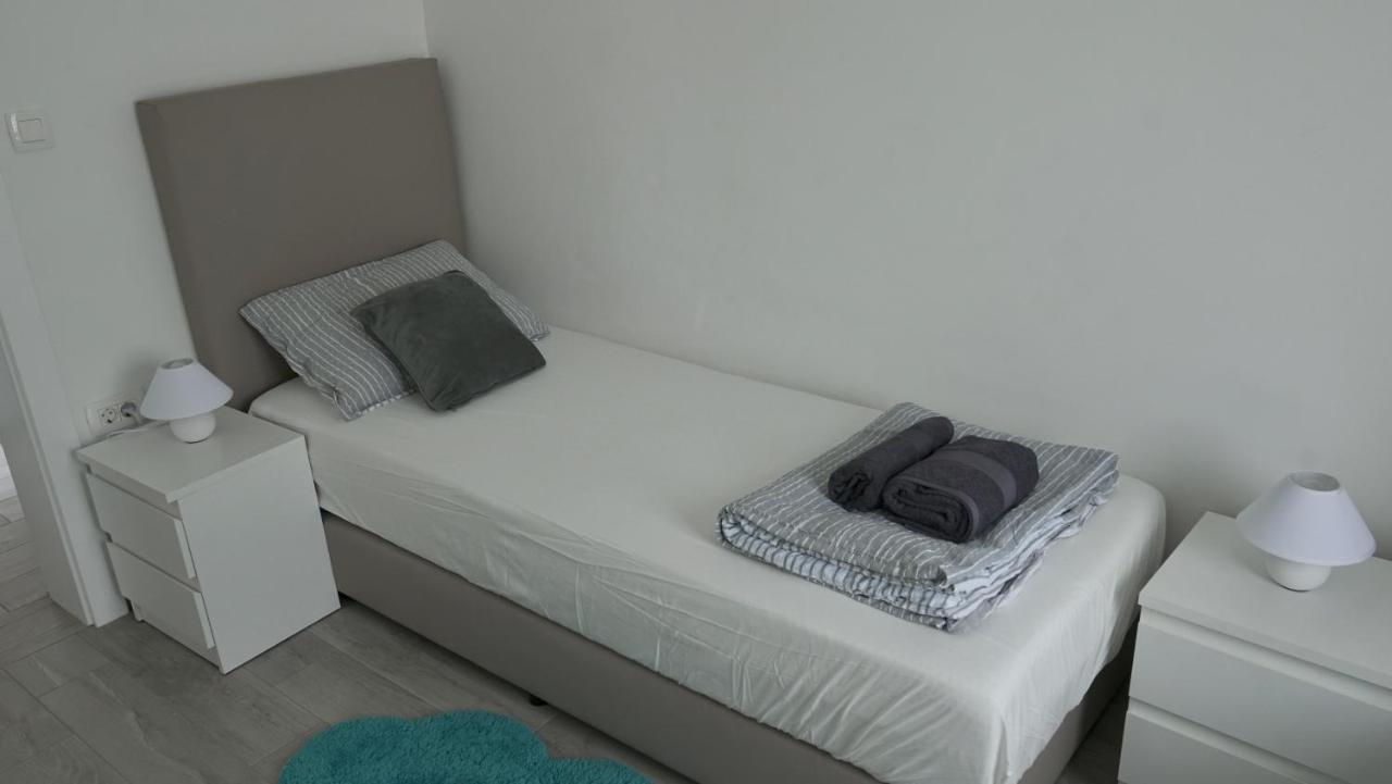 Apartments Bestak クルク エクステリア 写真