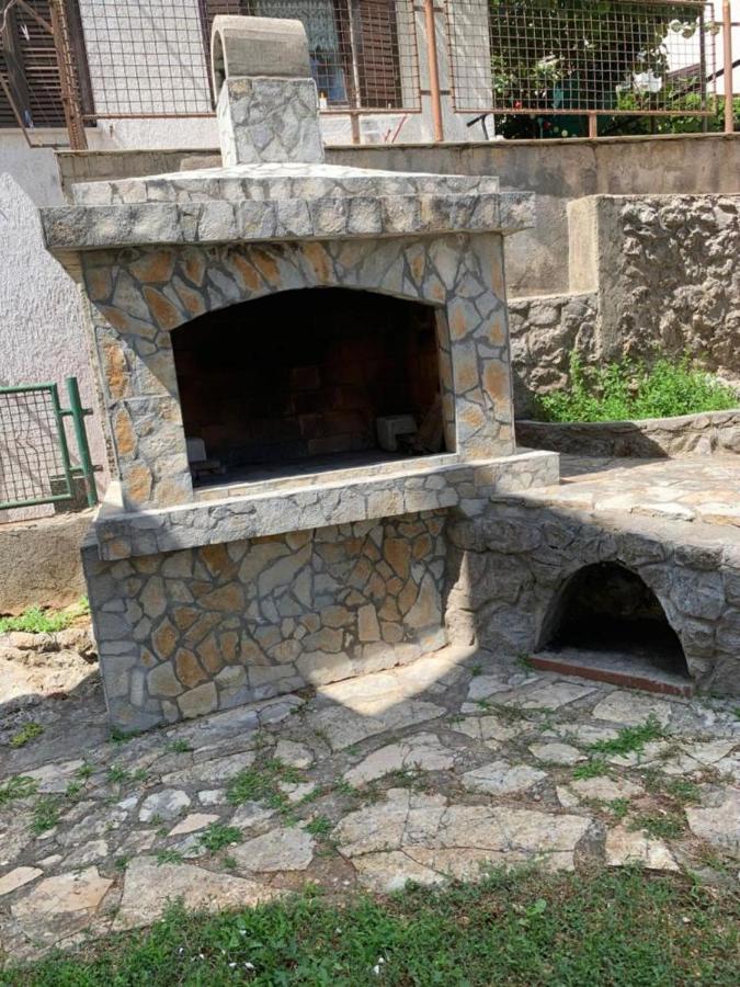 Apartments Bestak クルク エクステリア 写真