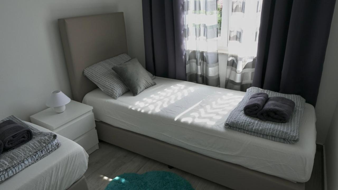 Apartments Bestak クルク エクステリア 写真