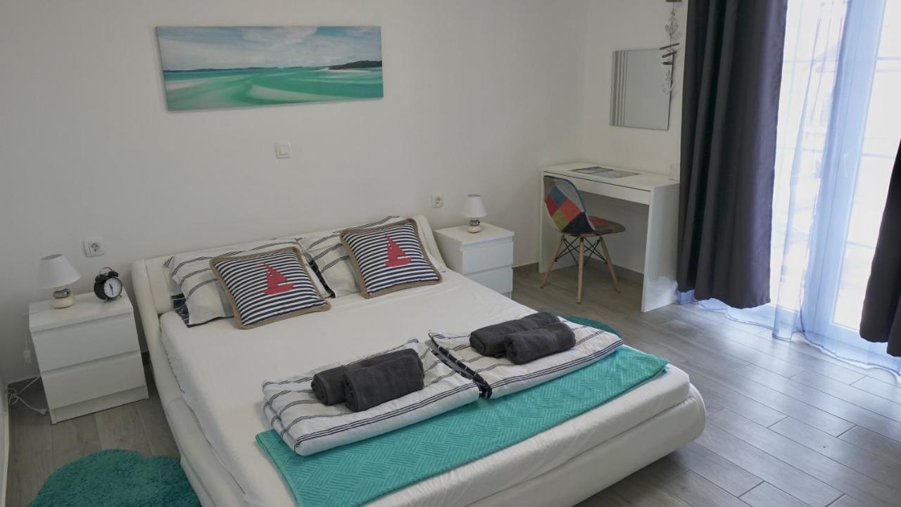 Apartments Bestak クルク エクステリア 写真