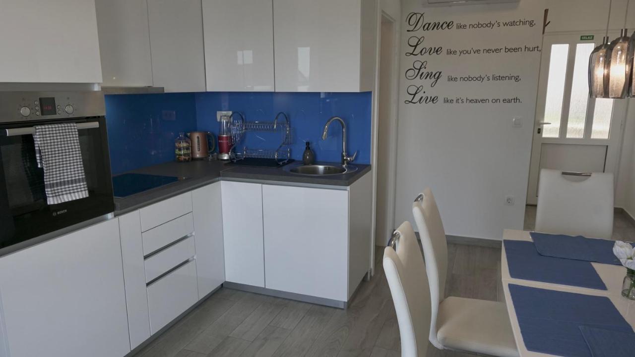 Apartments Bestak クルク エクステリア 写真