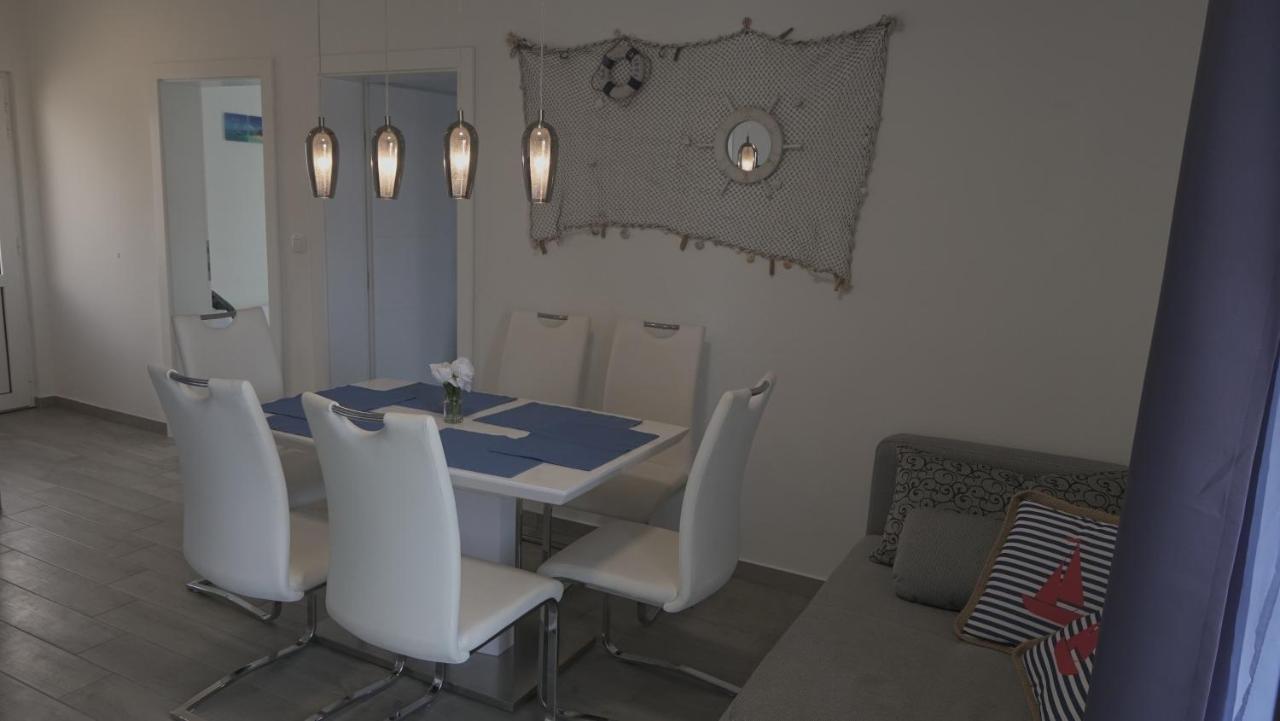 Apartments Bestak クルク エクステリア 写真