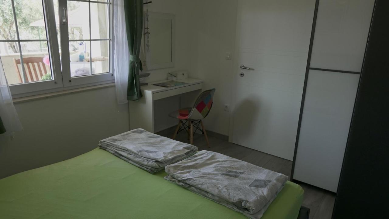 Apartments Bestak クルク エクステリア 写真